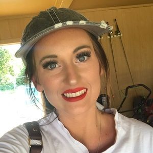 Meet your Posher, Faith